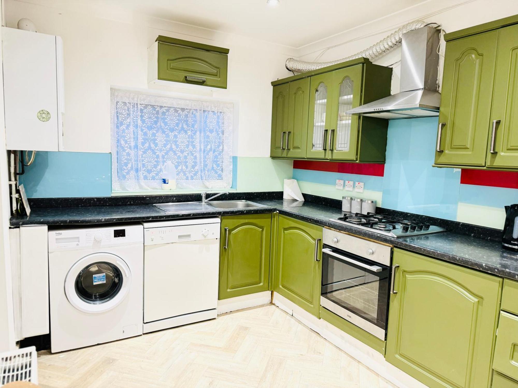 5Br House, Free Parking Offa12, Contractor, Big Families, Relocation Villa Redbridge Exterior foto
